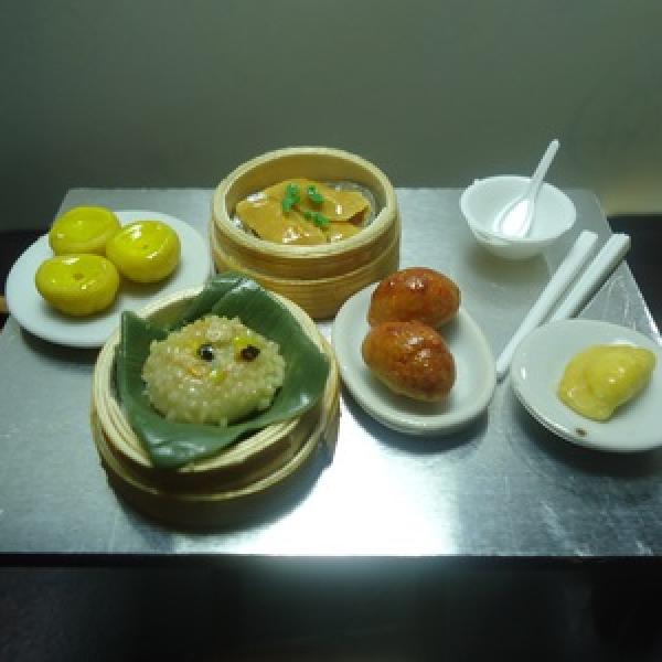Miniature Dimsum & Kuehs Collection
